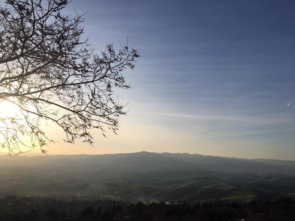 Agriturismo Alle Rose Volterra Exterior foto