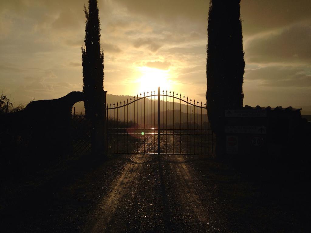 Agriturismo Alle Rose Volterra Exterior foto